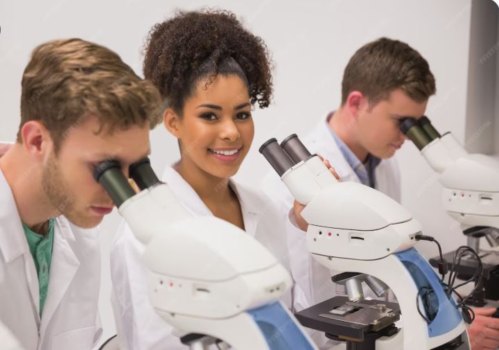 DRMRC researchers